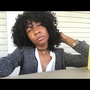 Meet Nat the owner of Brokeinbrooklynboutique ✨